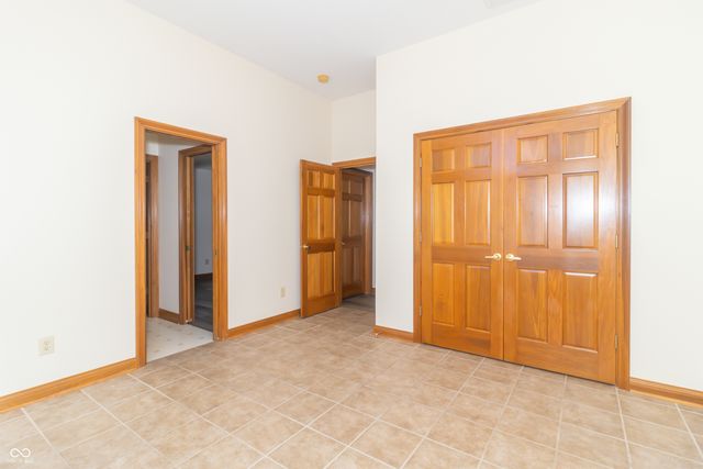 4053 S Village Row, New Palestine, IN 46163