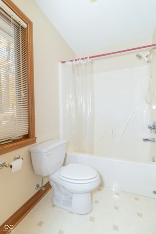 4053 S Village Row, New Palestine, IN 46163