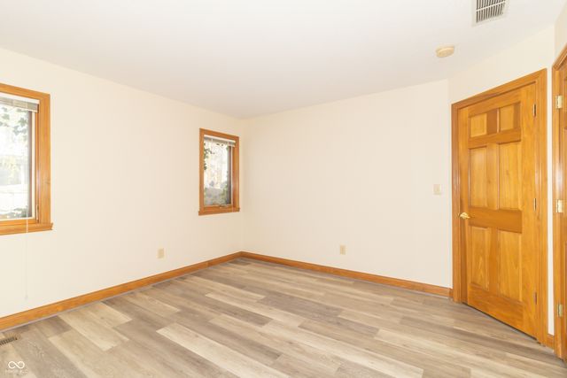 4053 S Village Row, New Palestine, IN 46163