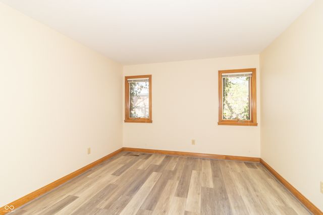 4053 S Village Row, New Palestine, IN 46163