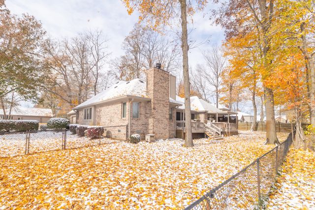 4053 S Village Row, New Palestine, IN 46163