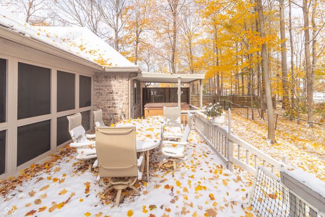 4053 S Village Row, New Palestine, IN 46163