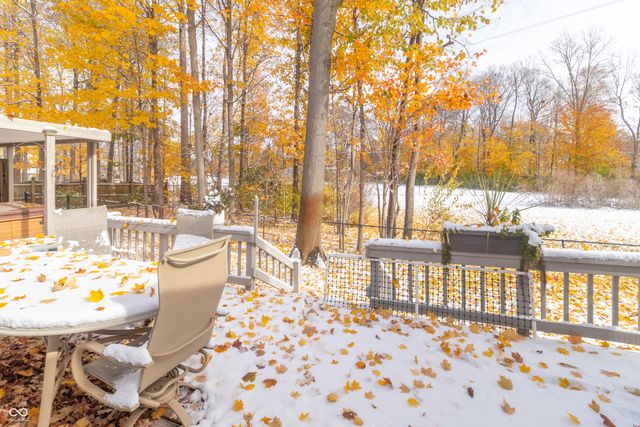 4053 S Village Row, New Palestine, IN 46163