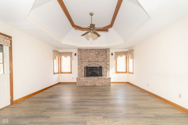 4053 S Village Row, New Palestine, IN 46163