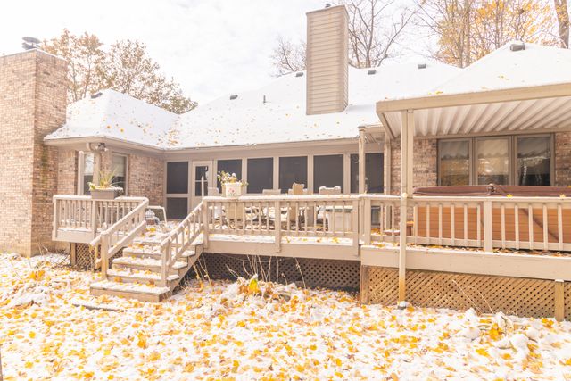 4053 S Village Row, New Palestine, IN 46163