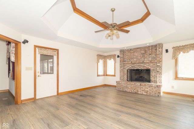 4053 S Village Row, New Palestine, IN 46163