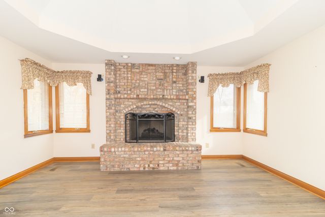 4053 S Village Row, New Palestine, IN 46163