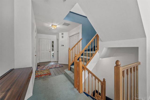 302 Pondside Drive, White Plains, NY 10607