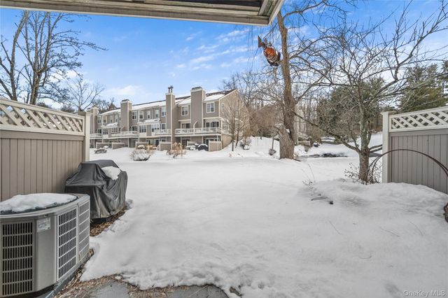 302 Pondside Drive, White Plains, NY 10607