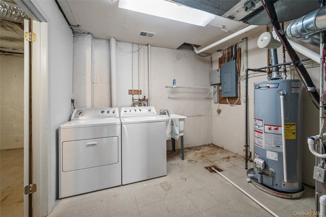 302 Pondside Drive, White Plains, NY 10607