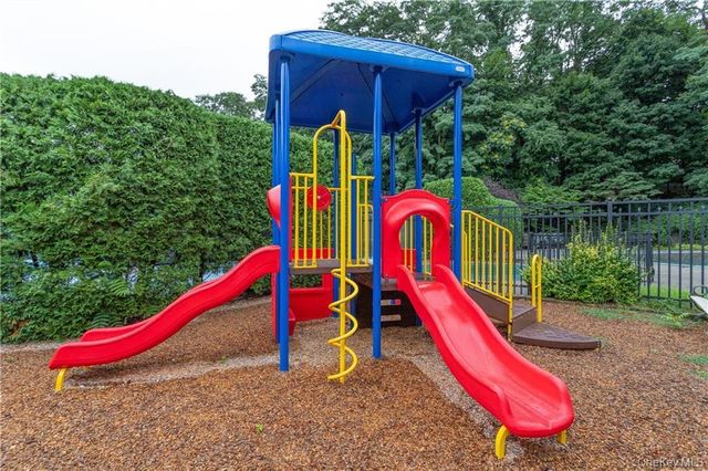 302 Pondside Drive, White Plains, NY 10607