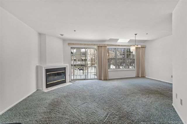 302 Pondside Drive, White Plains, NY 10607