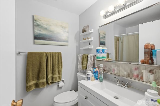 3600 25th Avenue W, Seattle, WA 98199
