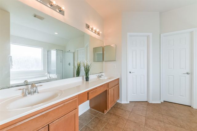 5418 Lilac Grove Lane, Rosharon, TX 77583