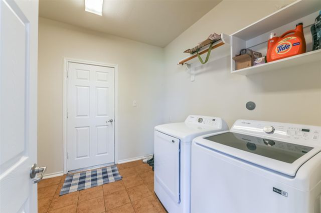 5418 Lilac Grove Lane, Rosharon, TX 77583