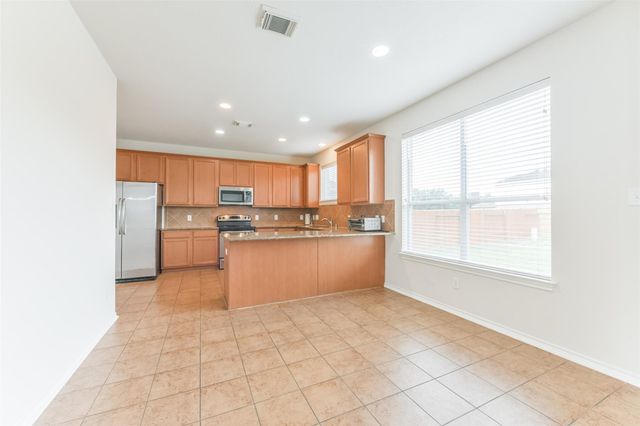 5418 Lilac Grove Lane, Rosharon, TX 77583