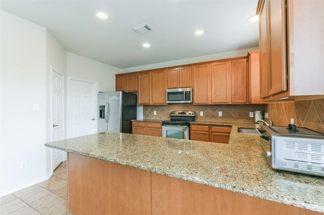 5418 Lilac Grove Lane, Rosharon, TX 77583