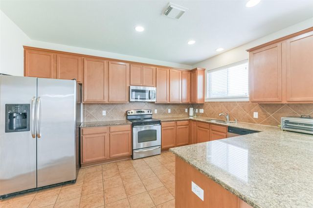5418 Lilac Grove Lane, Rosharon, TX 77583