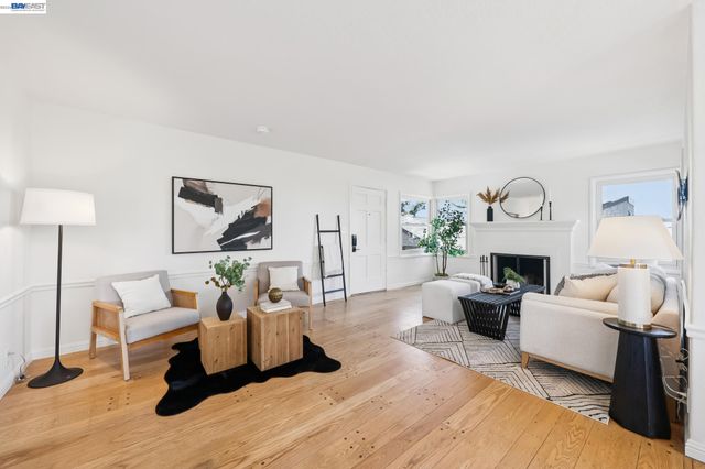 39 Chatsworth Ct, Oakland, CA 94611