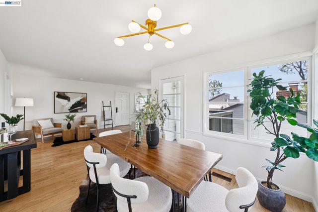 39 Chatsworth Ct, Oakland, CA 94611