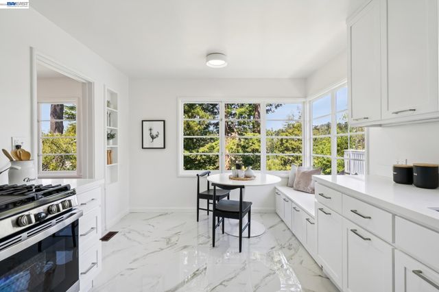 39 Chatsworth Ct, Oakland, CA 94611