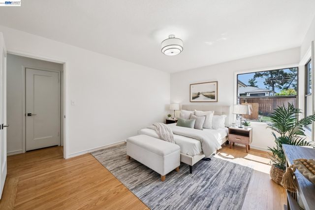 39 Chatsworth Ct, Oakland, CA 94611