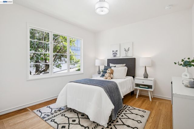 39 Chatsworth Ct, Oakland, CA 94611