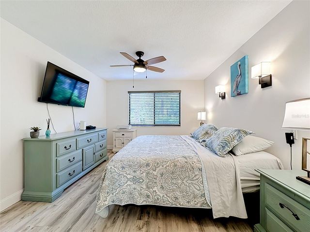 1711 PELICAN COVE ROAD GL342, Sarasota, FL 34231