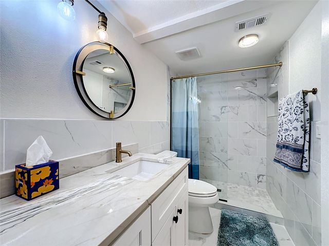 1711 PELICAN COVE ROAD GL342, Sarasota, FL 34231