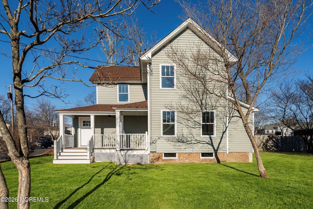 36 Academy Street, Farmingdale, NJ 07727