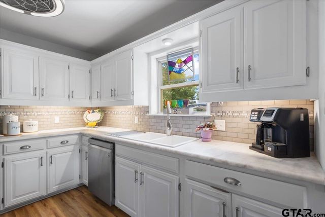 235 Fairlawn, Hideaway, TX 75771