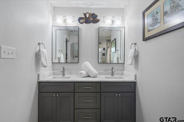 235 Fairlawn, Hideaway, TX 75771