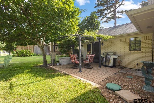 235 Fairlawn, Hideaway, TX 75771