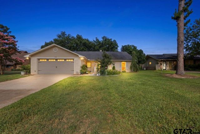 235 Fairlawn, Hideaway, TX 75771