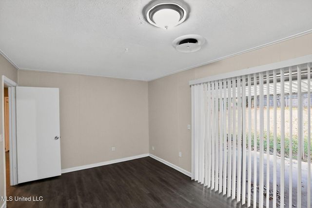 5742 Wildflower Drive, Jackson, MS 39209