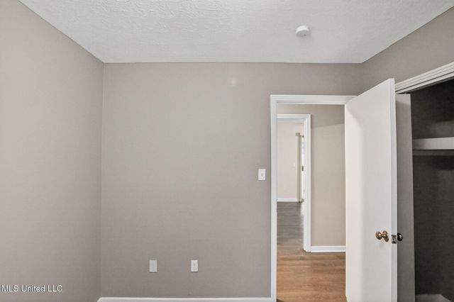 5742 Wildflower Drive, Jackson, MS 39209