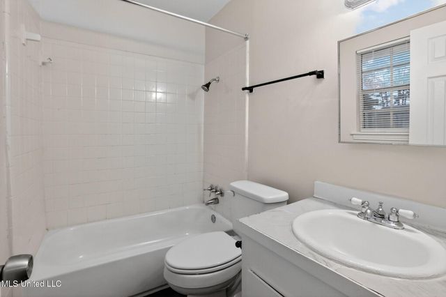 5742 Wildflower Drive, Jackson, MS 39209