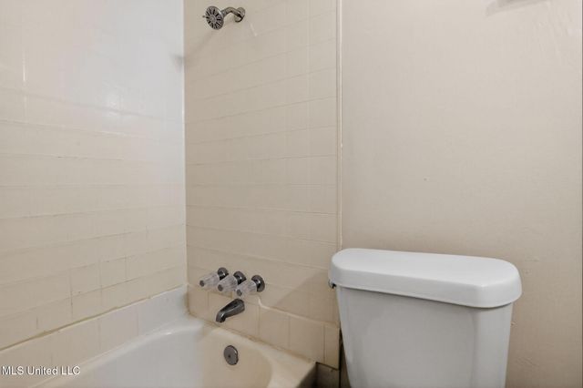 5742 Wildflower Drive, Jackson, MS 39209