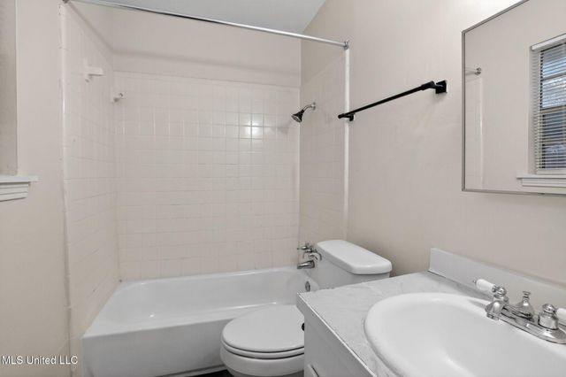 5742 Wildflower Drive, Jackson, MS 39209