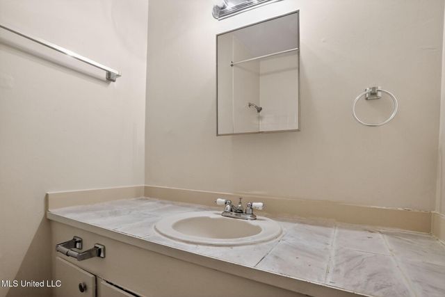 5742 Wildflower Drive, Jackson, MS 39209