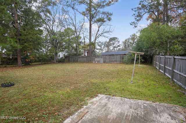 5742 Wildflower Drive, Jackson, MS 39209