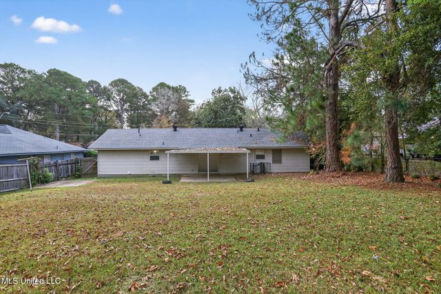 5742 Wildflower Drive, Jackson, MS 39209