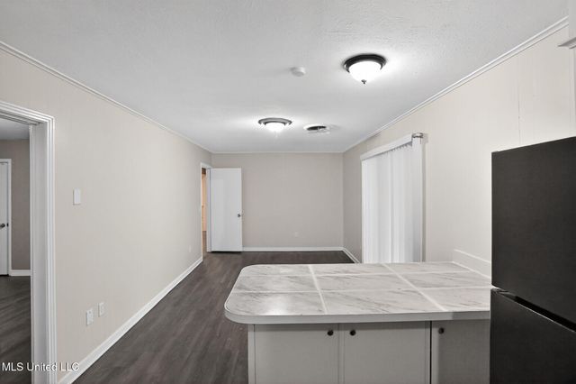 5742 Wildflower Drive, Jackson, MS 39209