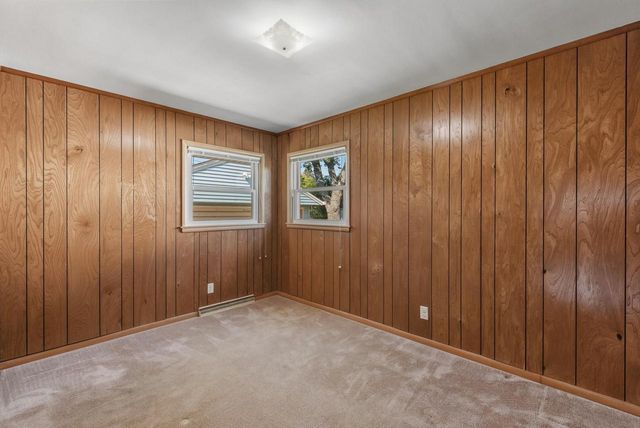 921 3rd AVENUE, Grafton, WI 53024