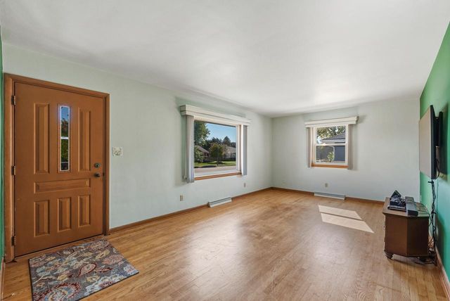 921 3rd AVENUE, Grafton, WI 53024