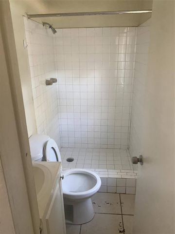 700 NW 13th Street, Fort Lauderdale, FL 33311