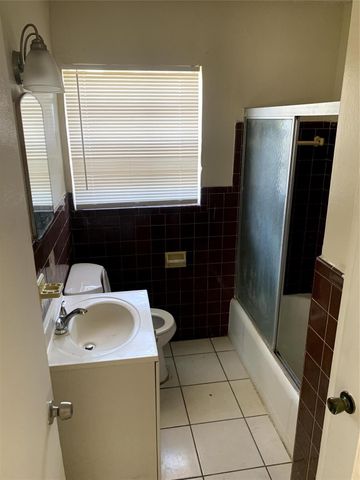 700 NW 13th Street, Fort Lauderdale, FL 33311