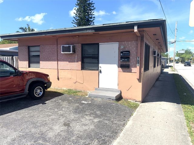700 NW 13th Street, Fort Lauderdale, FL 33311