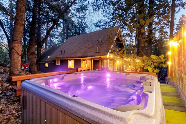 25435 Franklin Drive, Idyllwild, CA 92549