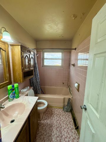 3747 E 112th Street, Chicago, IL 60617